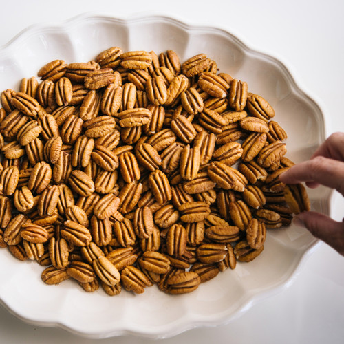 Mammoth Pecan Gift Tins
