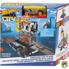 Hot Wheels City Downtown Repair Station Playset with 1 Car