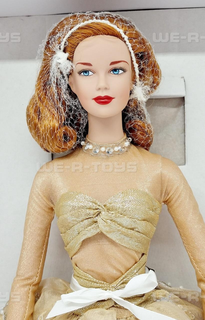 Brenda Starr Reporter Dale Messick 2003 Effanbee Golden Girl 16