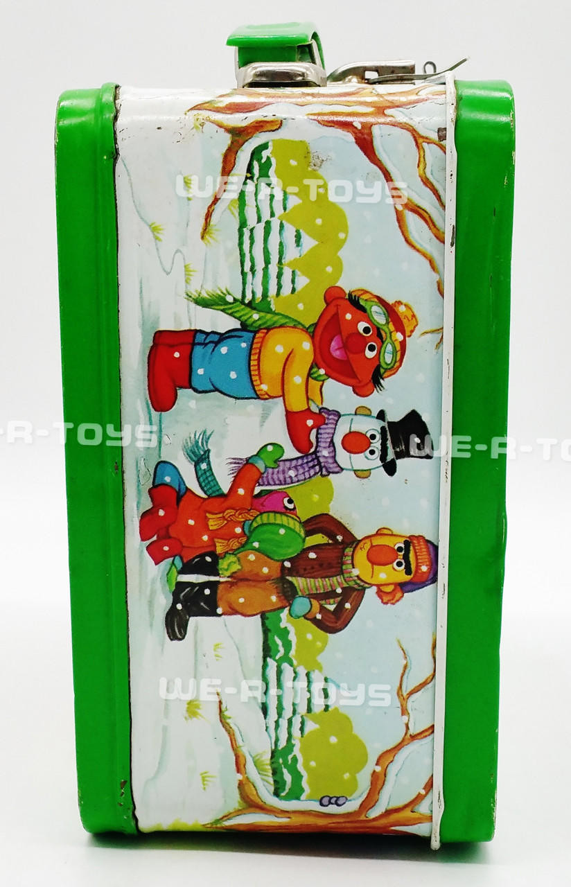 https://cdn11.bigcommerce.com/s-cy4lua1xoh/images/stencil/1280x1280/products/14118/99409/sesame-street-four-seasons-tin-metal-lunchbox-and-thermal-cup-1983-aladdin-used__61949.1659847405.jpg?c=1?imbypass=on
