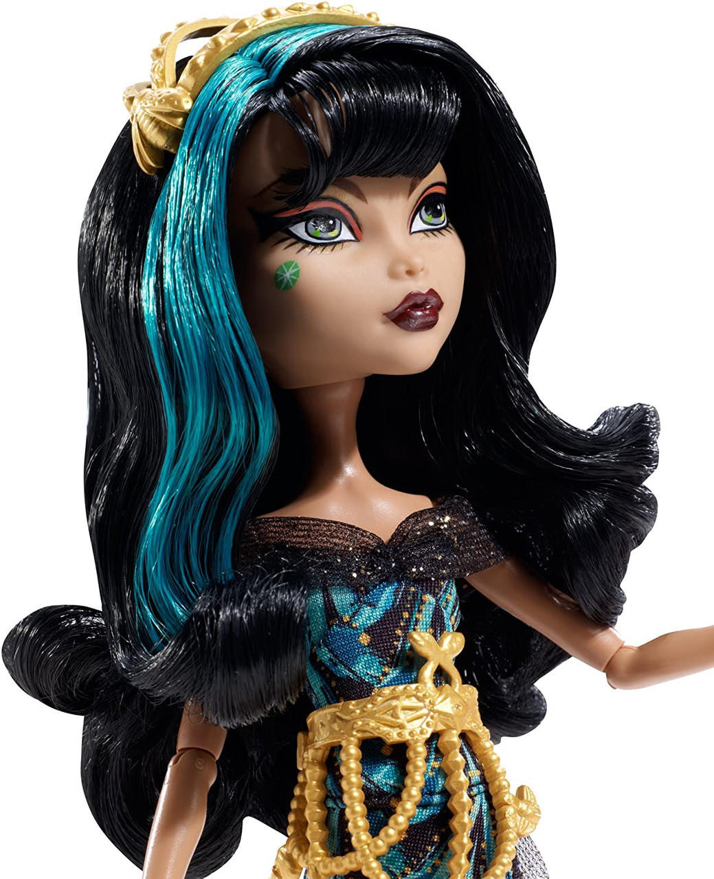 Doll Review: Monster High Black Carpet Clawdeen Wolf