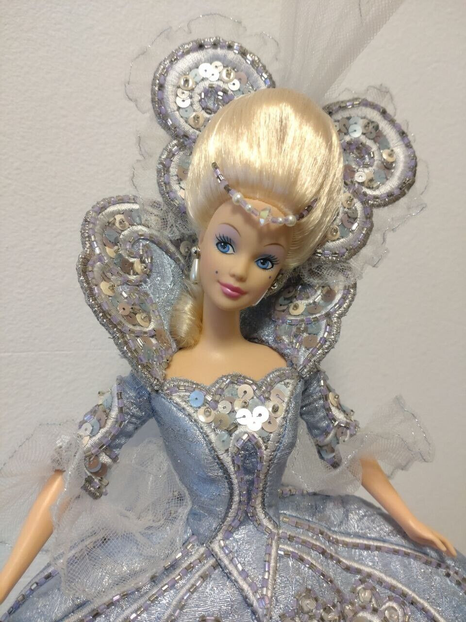 Madame du Barbie Doll by Bob Mackie Limited Edition 1997 Mattel