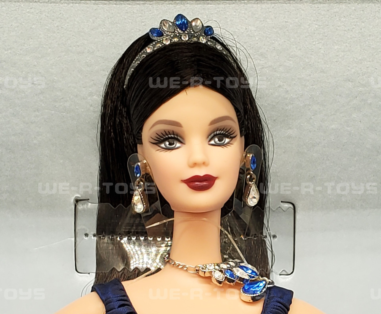 バービー人形　森の貴婦人　希少性 Queen of Sapphires Barbie Doll Royal Jewels Collection 2000 Mattel