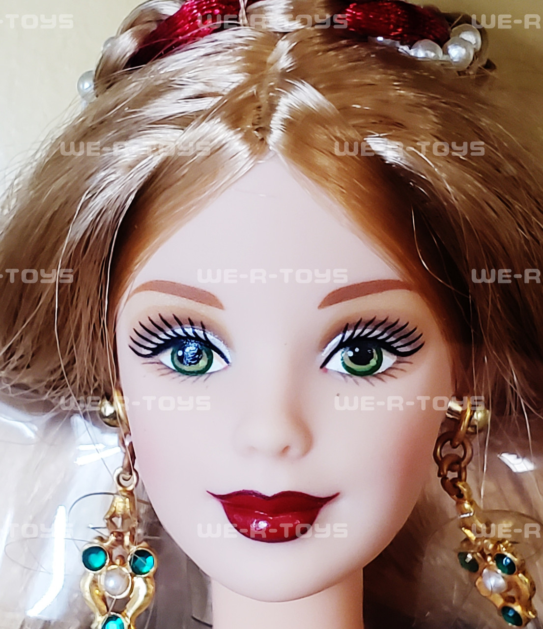 2000 Holiday Treasures Barbie Doll Collector's Club Exclusive