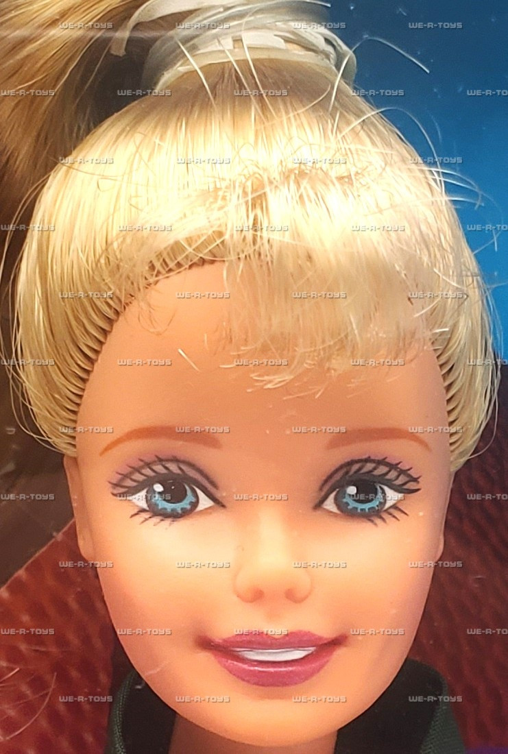 Barbie NBA Milwaukee Bucks 1998 Mattel No. 20738 - We-R-Toys