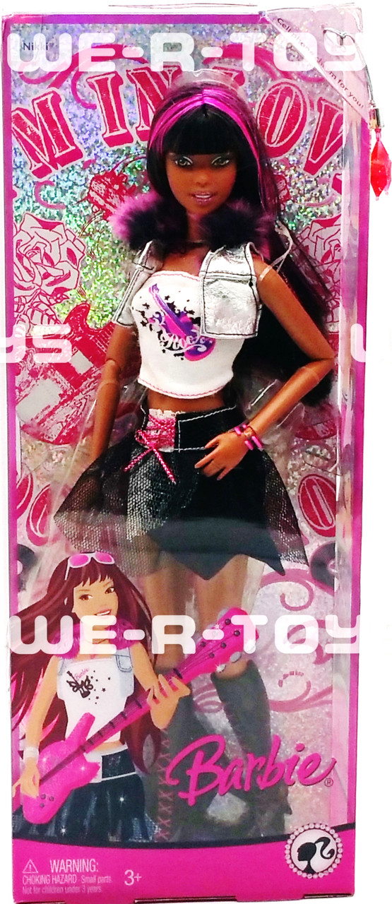 Barbie Fashion Fever Rock Star Nikki Doll Pink Highlights 2008 Mattel M9323  NEW