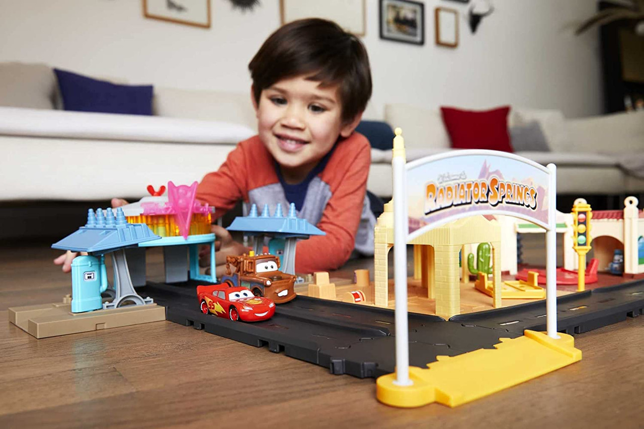 DISNEY on TOUR　セット Amazon.com: LEGO 43187 Disney Princess Rapunzel's Tower