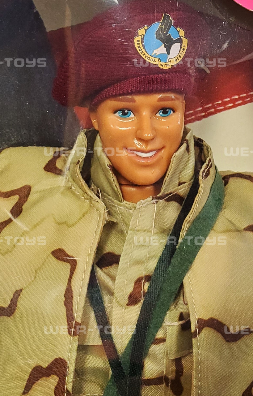 Army Barbie & Ken Deluxe Set Stars 'n Stripes Special