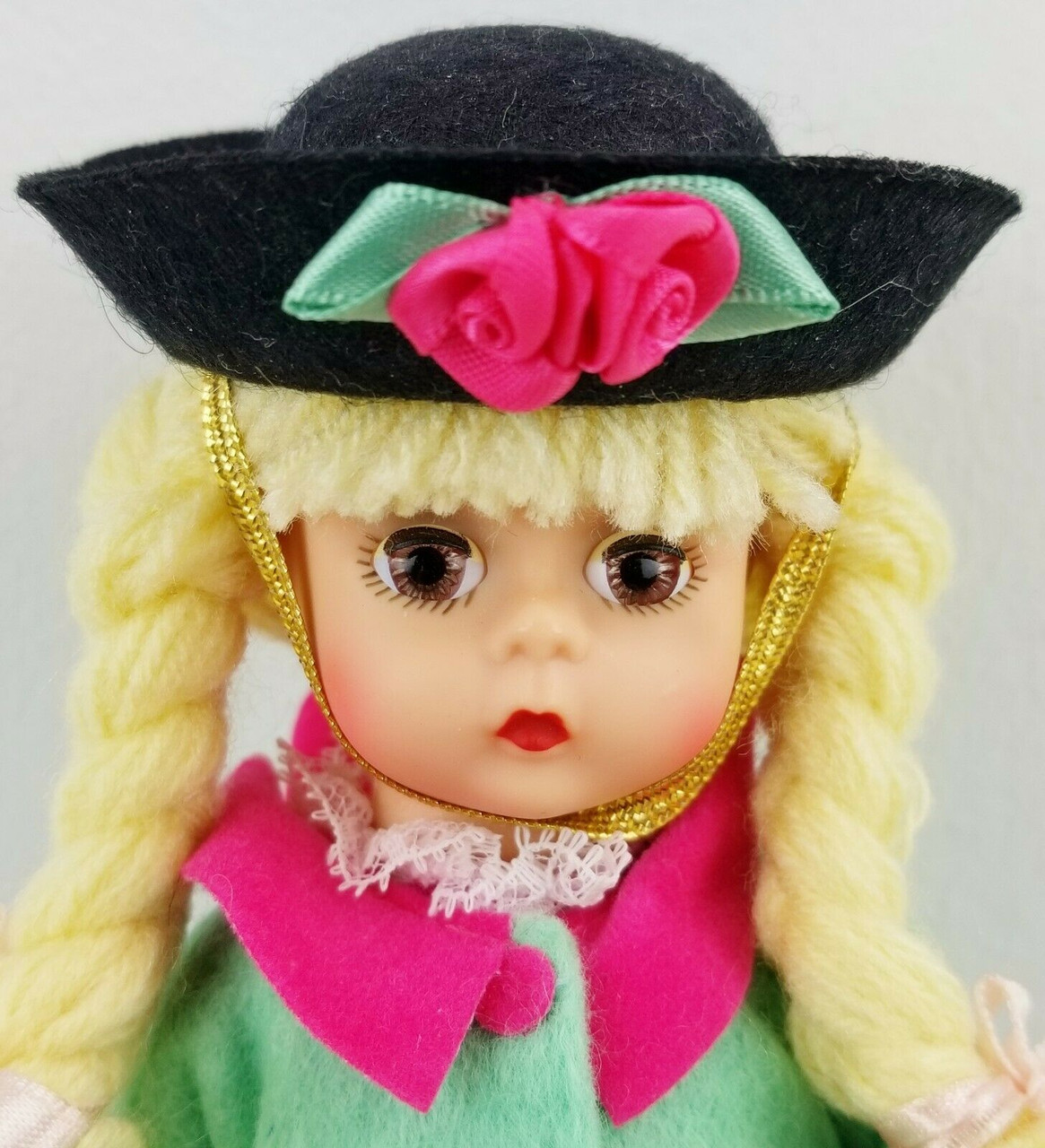 Madame Alexander Toy Shelf Collection 8