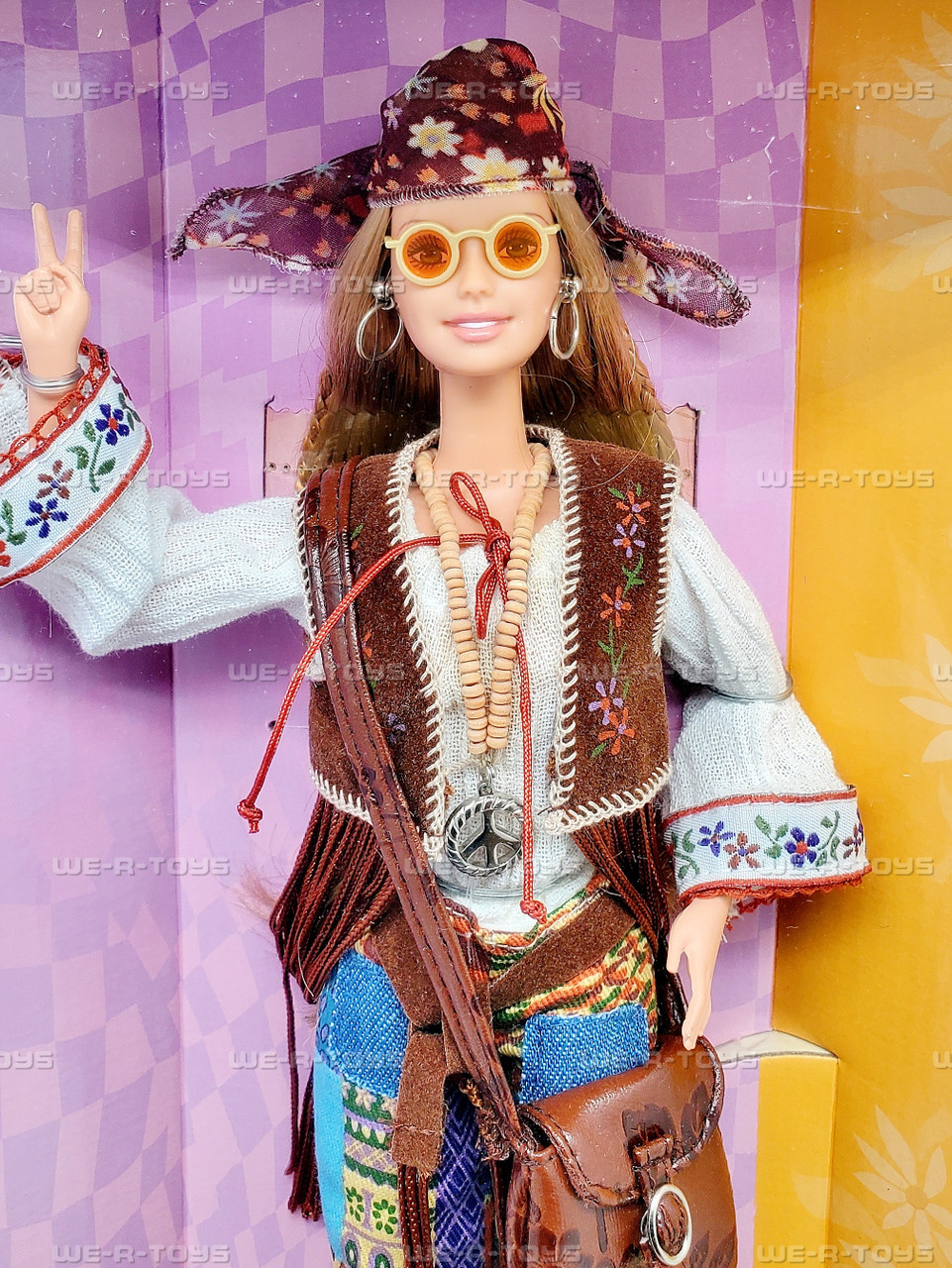 Peace & Love 70's Great Fashions Barbie Doll 2000 Mattel 27677