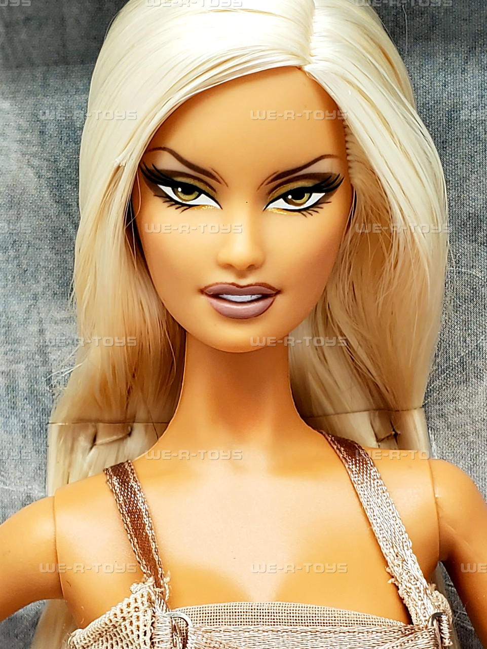 Versace Barbie Doll Gold Label Limited Edition 2004 Mattel