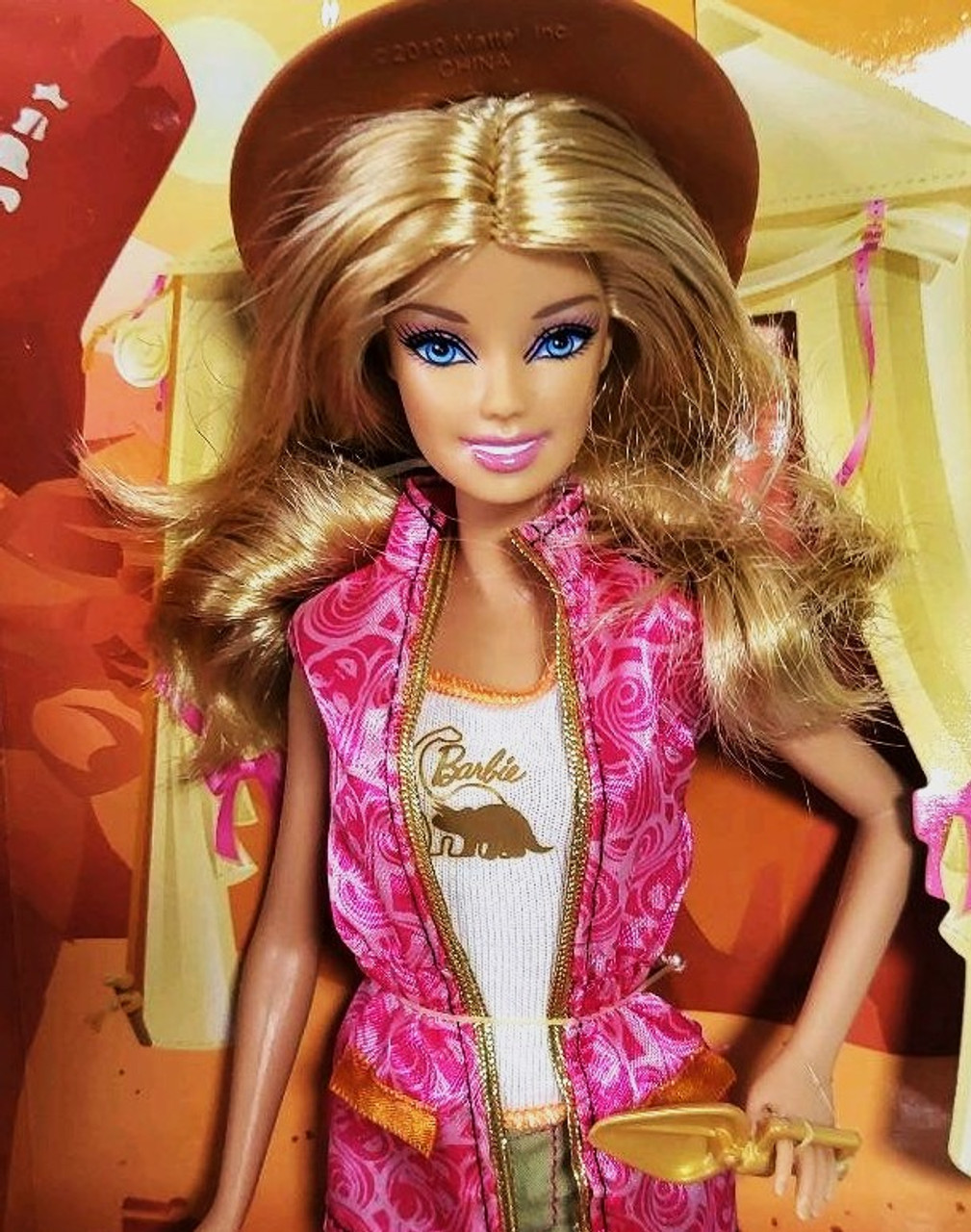 Barbie I Can Be... Paleontologist Doll 2011 Mattel W3738