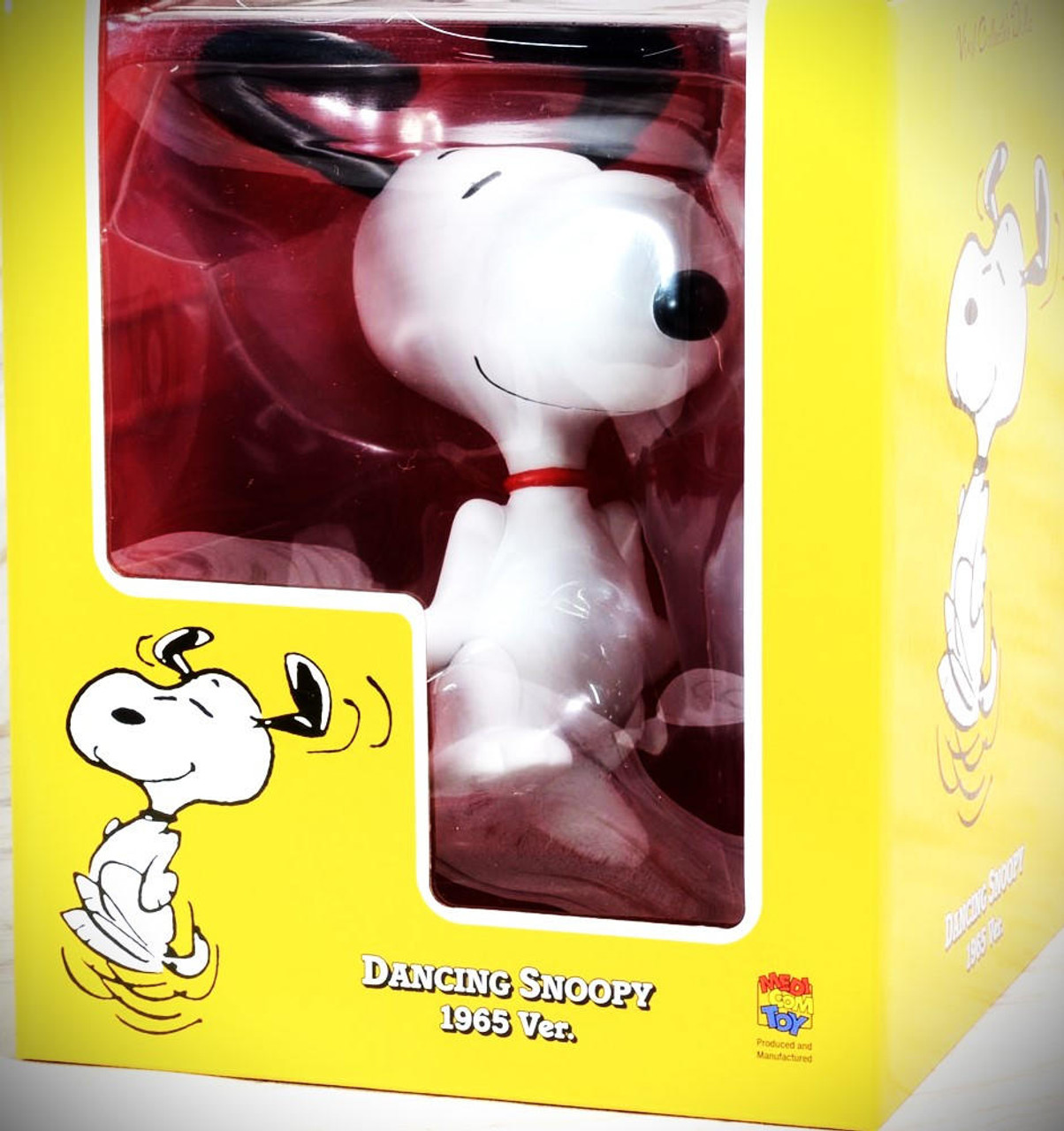 Peanuts Hopping Snoopy VCD Figure Medicom Toys - We-R-Toys