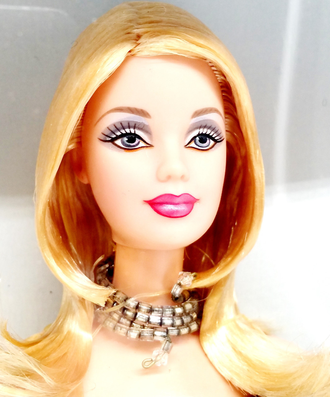 Noir et Blanc Barbie Doll 2002 Mattel B1992