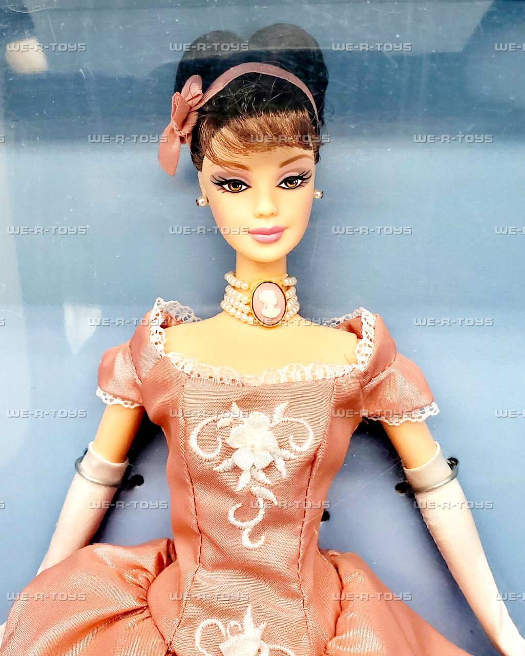 Poupée Barbie rose Wedgwood England 1759 édition limitée vintage 2001 neuve dans Poupée Barbie rose Wedgwood England 1759 édition limitée vintage 2001 neuve dans