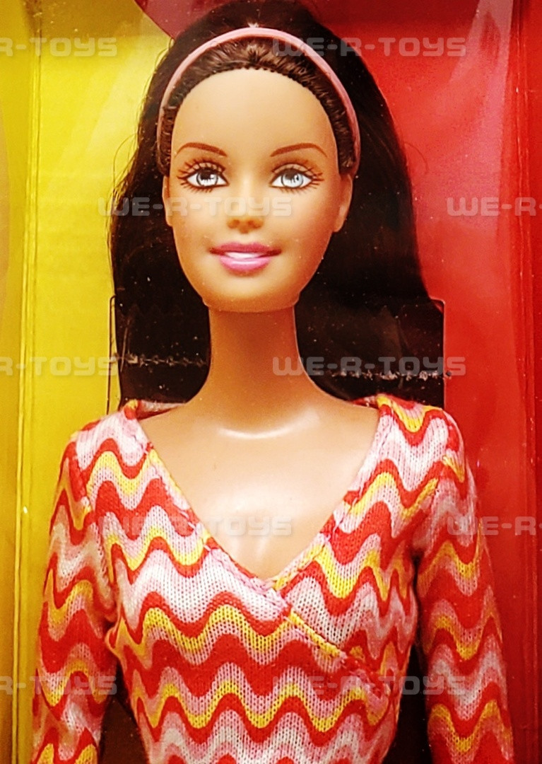 Barbie Weekend Style Doll Brunette 2002 Mattel #C1808 NEW - We-R-Toys