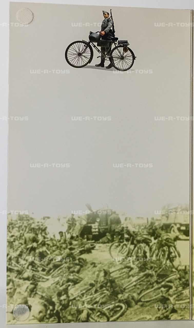 Dragon WWII France 1944 Schutze Dieter Action Figure W/ Bicycle