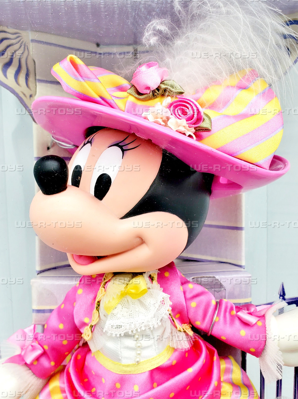 Very Victorian Minnie Mouse 2000 Mattel 26292