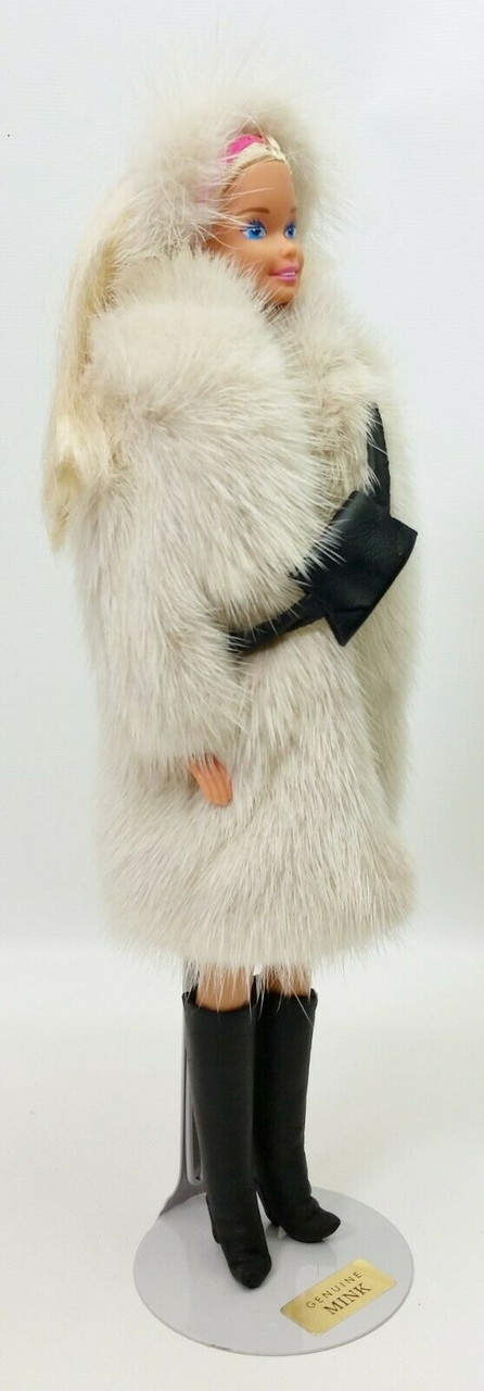 Barbie In Vericci Accessories Lara's Genuine Mink Fur Coat And Headband