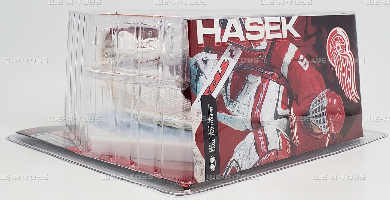 NHL Series 2 Dominik Hasek Action Figure Detroit Red Wings #39