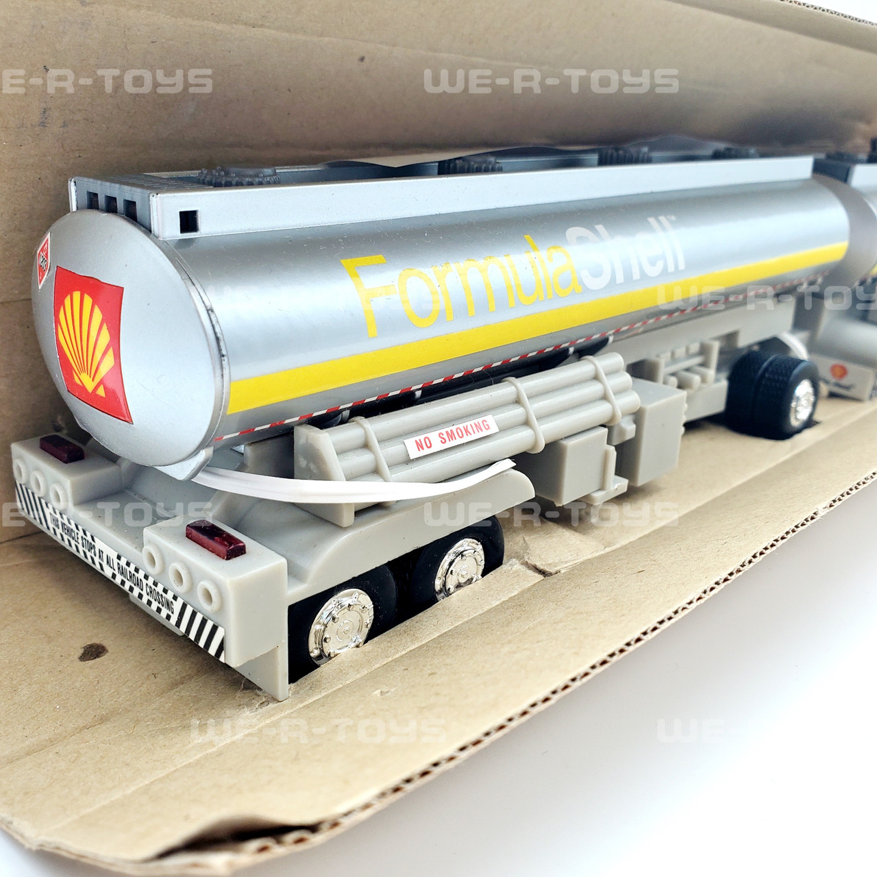 FormulaShell Concept Tanker Truck Shell with Lights and