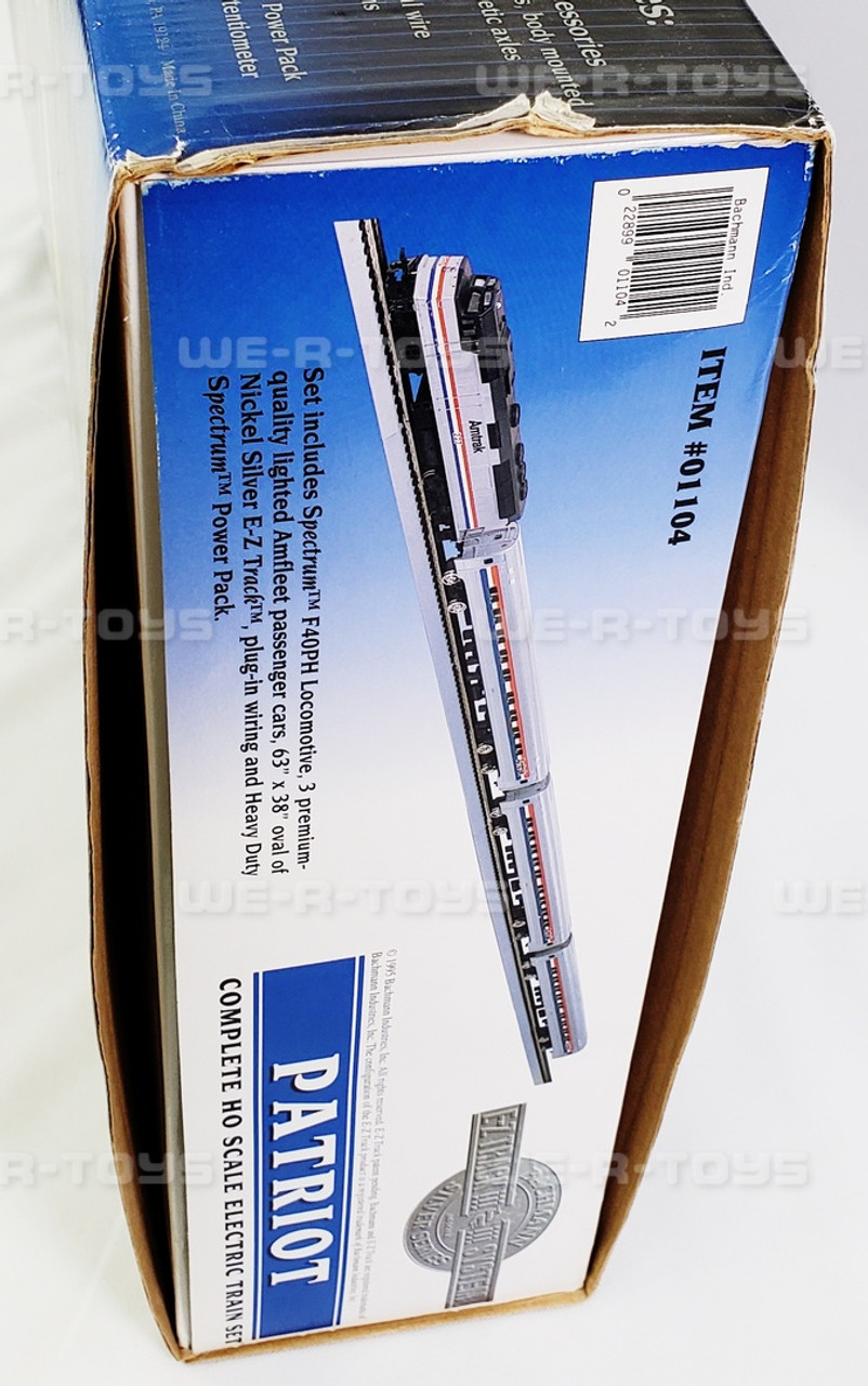 Sold at Auction: (5) Bachmann HO scale train accessories NIB