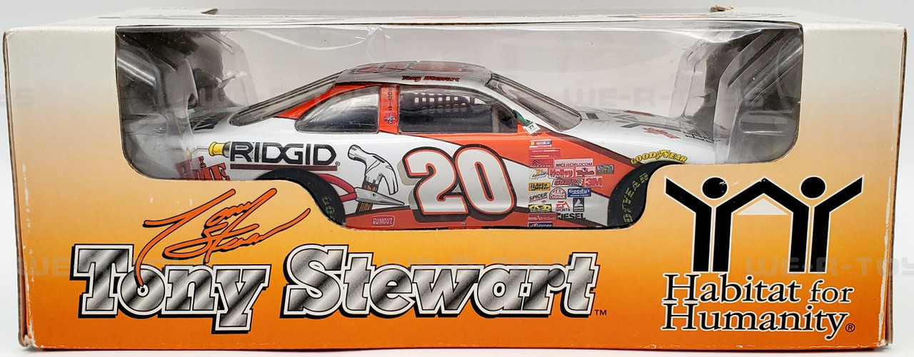TONY STEWART Home Depot NASCAR 1:24 Car
