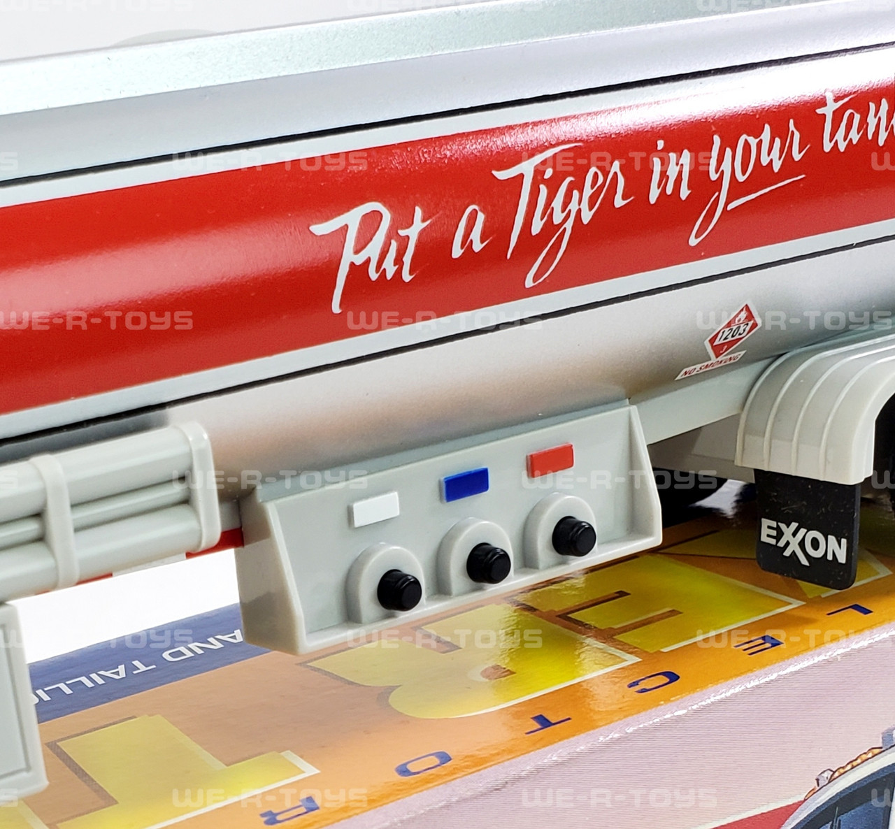 EXXON エクソン 大型タンクロリー　非売品　1997年製　未使用品　箱付き EXXON エクソン 大型タンクロリー 非売品 1997年製 未使用品 箱