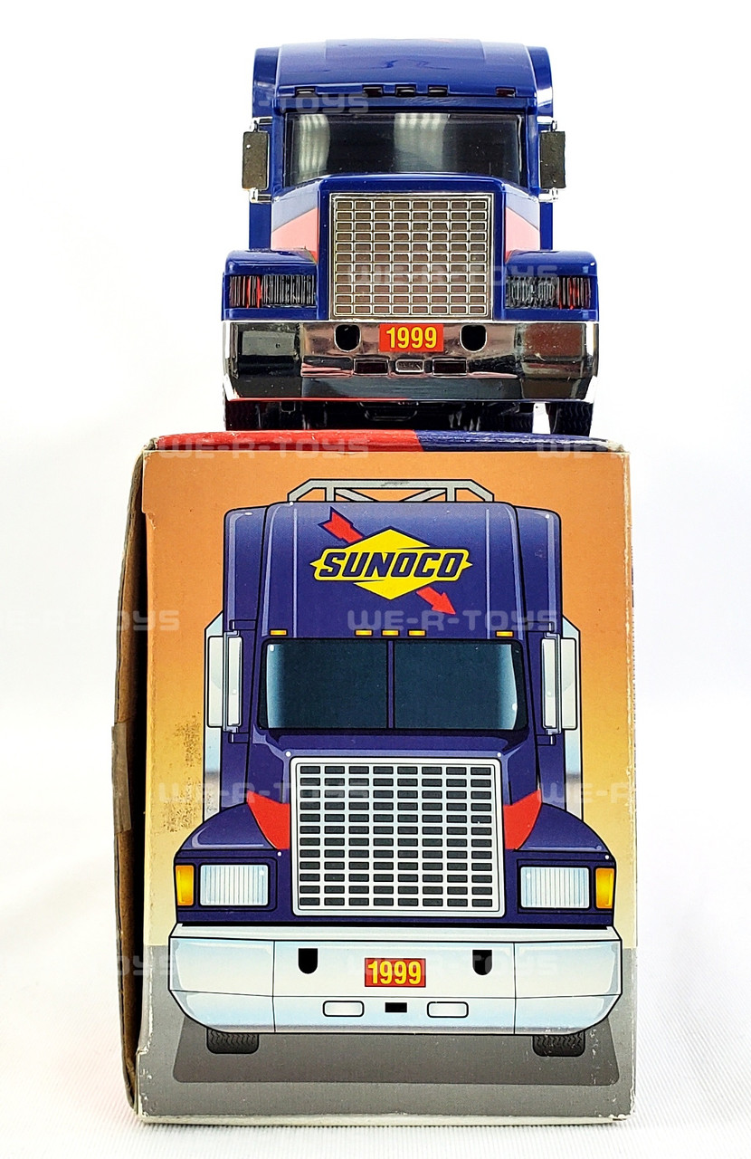 1999 Sunoco Car Carrier Collector's Edition 1:38 Scale Model - We