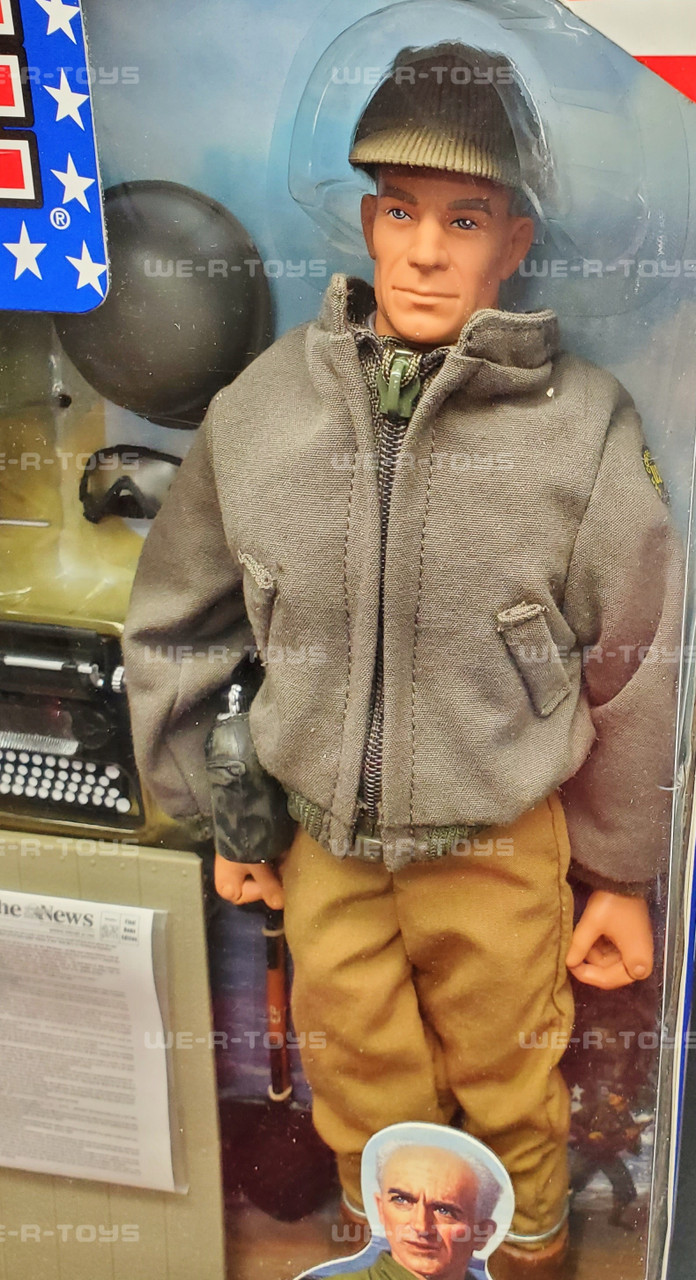 G.I. Joe D-Day Collection Ernie Pyle Action Figure 2001 Hasbro