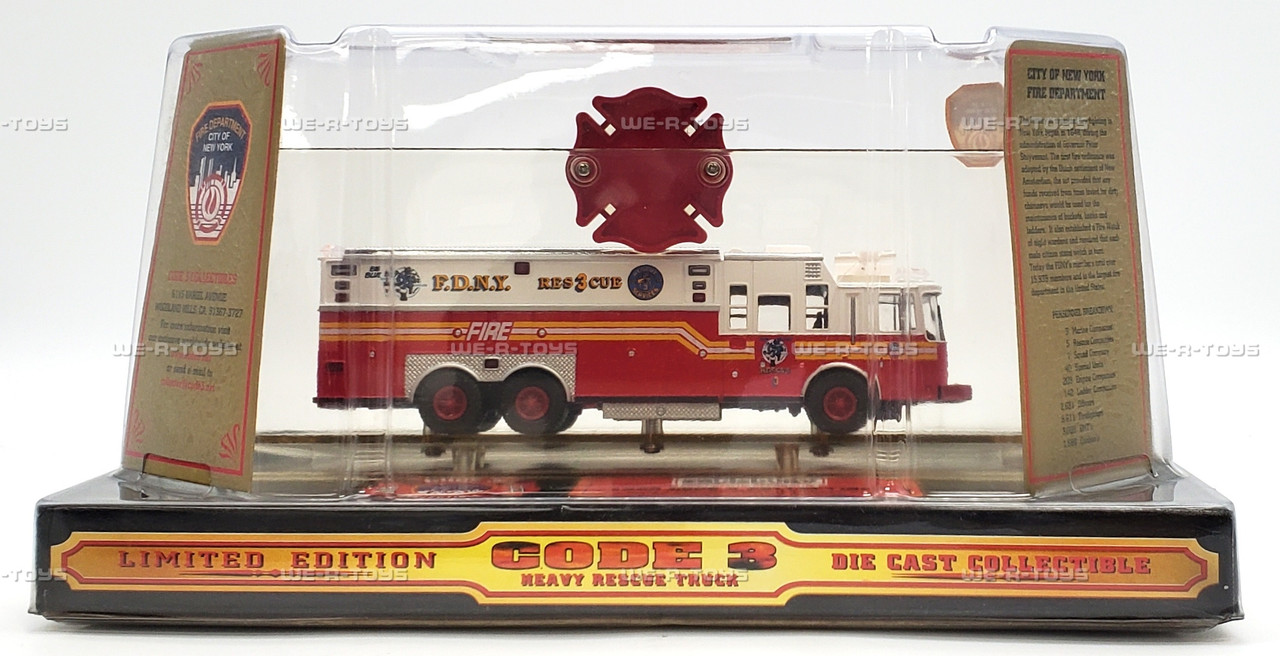 Code 3 FDNY Saulsbury Heavy Rescue Fire Truck Vehicle 12701