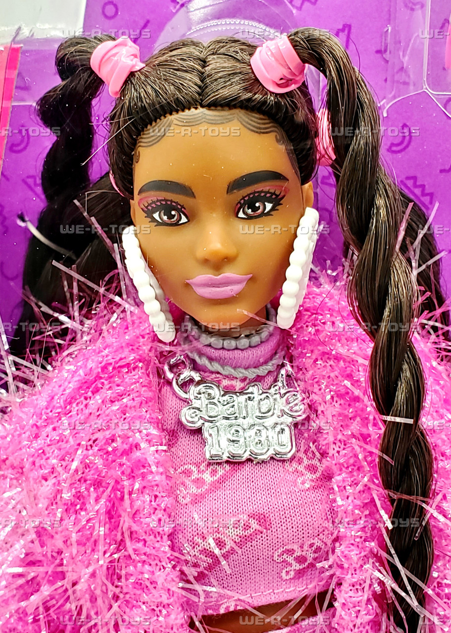 Barbie Extra Doll 14 and Accessories Long Brunette Hair 2022