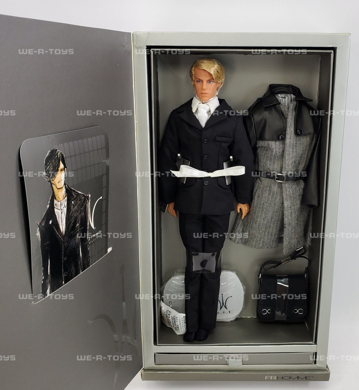 FR Homme Turning Heads Pierre De Vries Dressed Blonde Doll