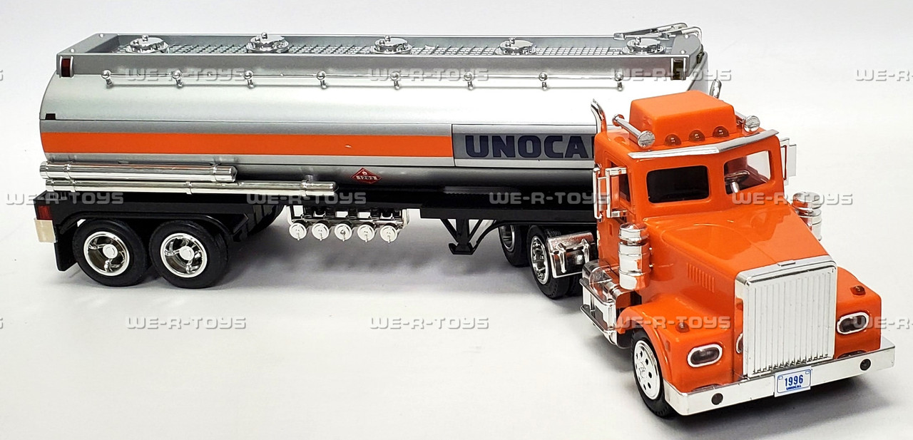 Taylor Made Trucks 1996 Unocal 76 18-Wheel Ltd Ed Tanker Truck 1
