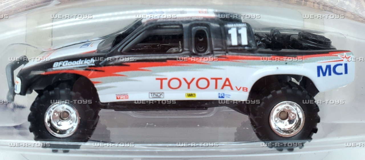 Hot Wheels Down & Dirty Toyota Truck 3/4 Black & White Vehicle LE