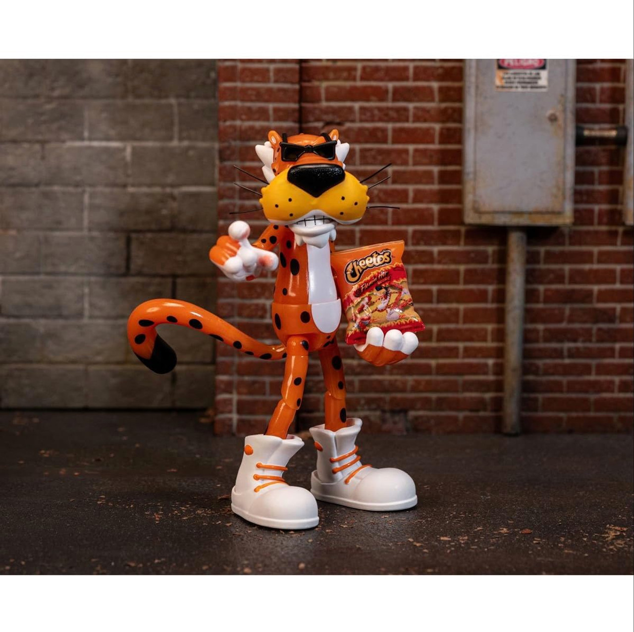 Cheetos チートス　CHESTER CHEETAH アクションフィギュア Amazon.com: Cheetos 6