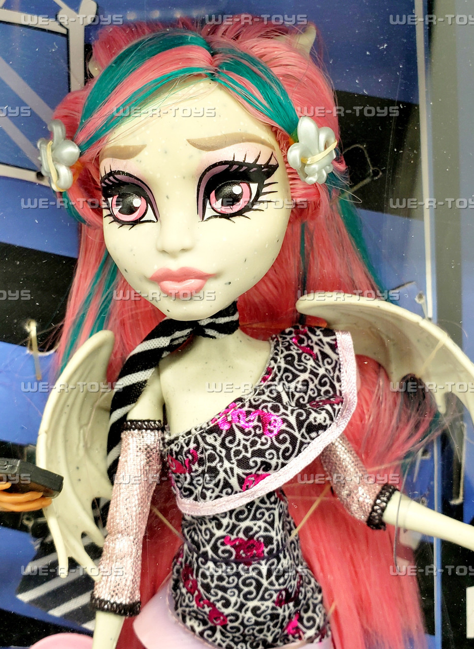 ディズニー　Ghouls Rush In Monster High Ghouls Night Out 4 Doll Set 2012 Mattel BBR96