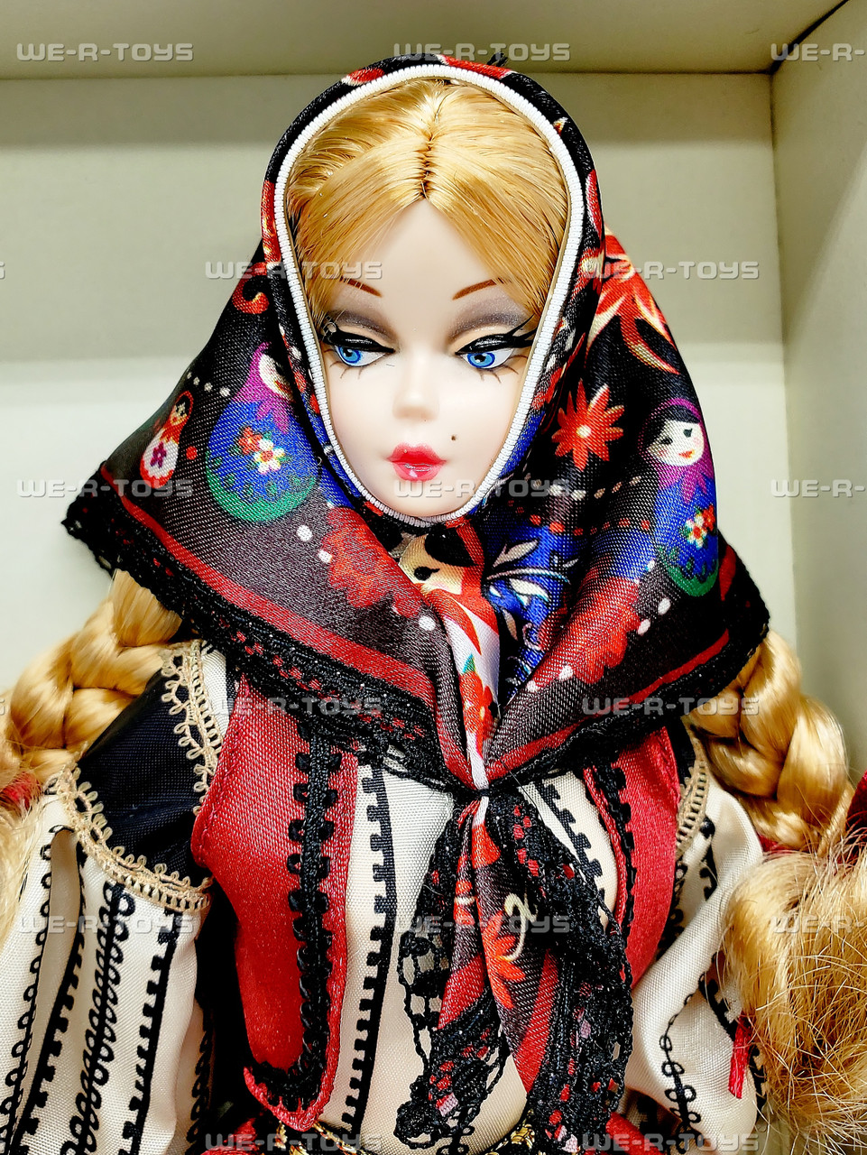 Barbie Fashion Model Collection Russia Mila Doll 2010 Mattel T7672