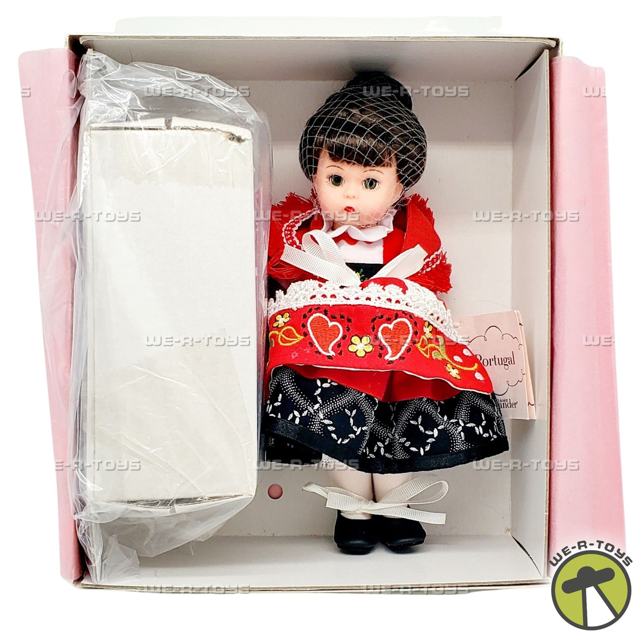 Madame Alexander Portugal Doll International Collection 2003