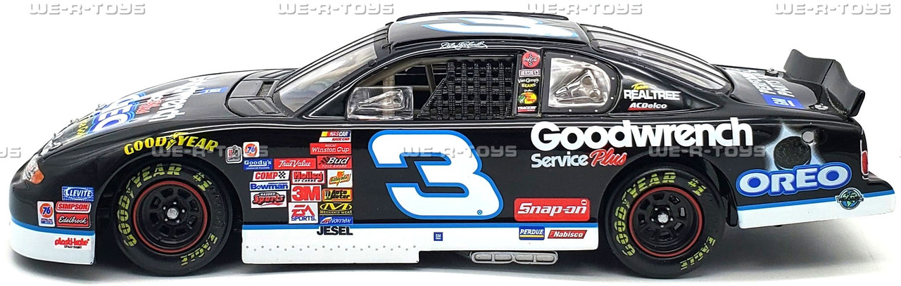NASCAR Dale Earnhardt Jr. #3 Goodwrench/Oreo Vehicle 2001 Action