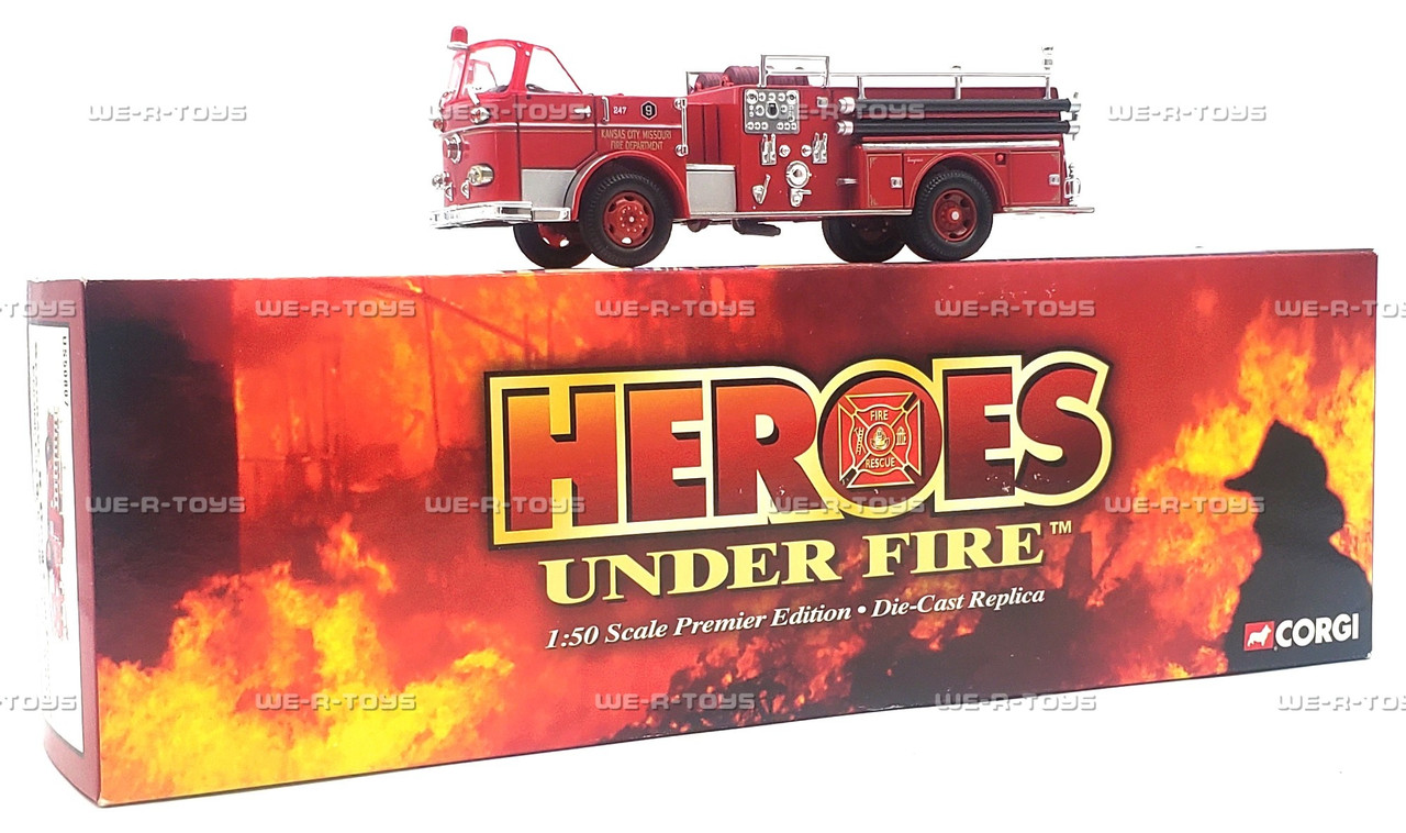 Corgi Heroes Under Fire Seagrave K Open Cab Pumper 2003 Diecast