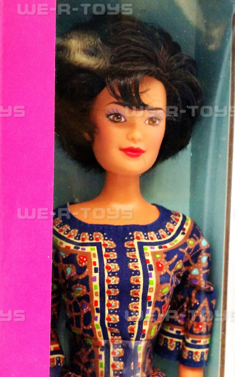 Singapore Girl Singapore Airlines Exclusive Barbie Doll 1991