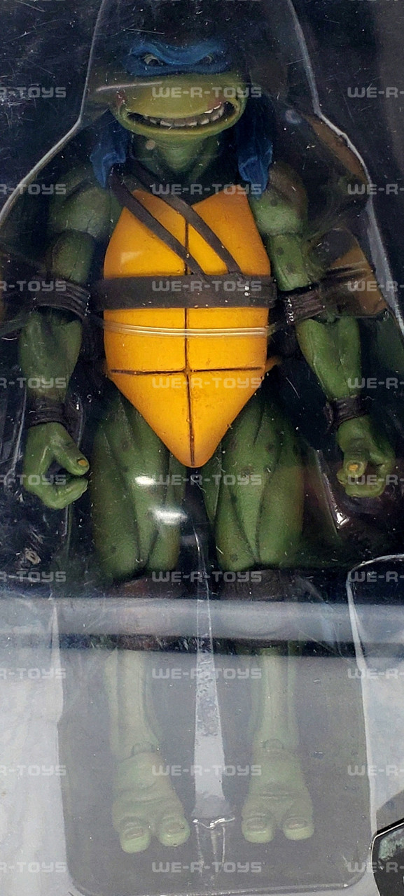 Teenage Mutant Ninja Turtles Leonardo vs Shredder Action Figures