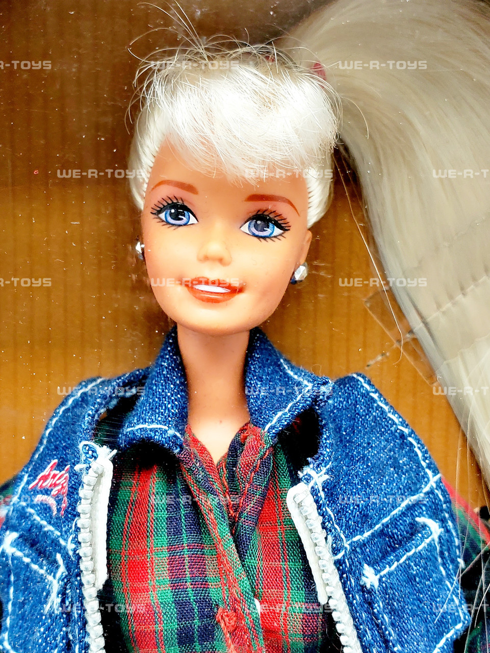Barbieチェルシードール　バッグチャーム　DENIMジャケット Amazon.com: Barbie Club Chelsea Dress-Up Doll (6-inch Blonde) in