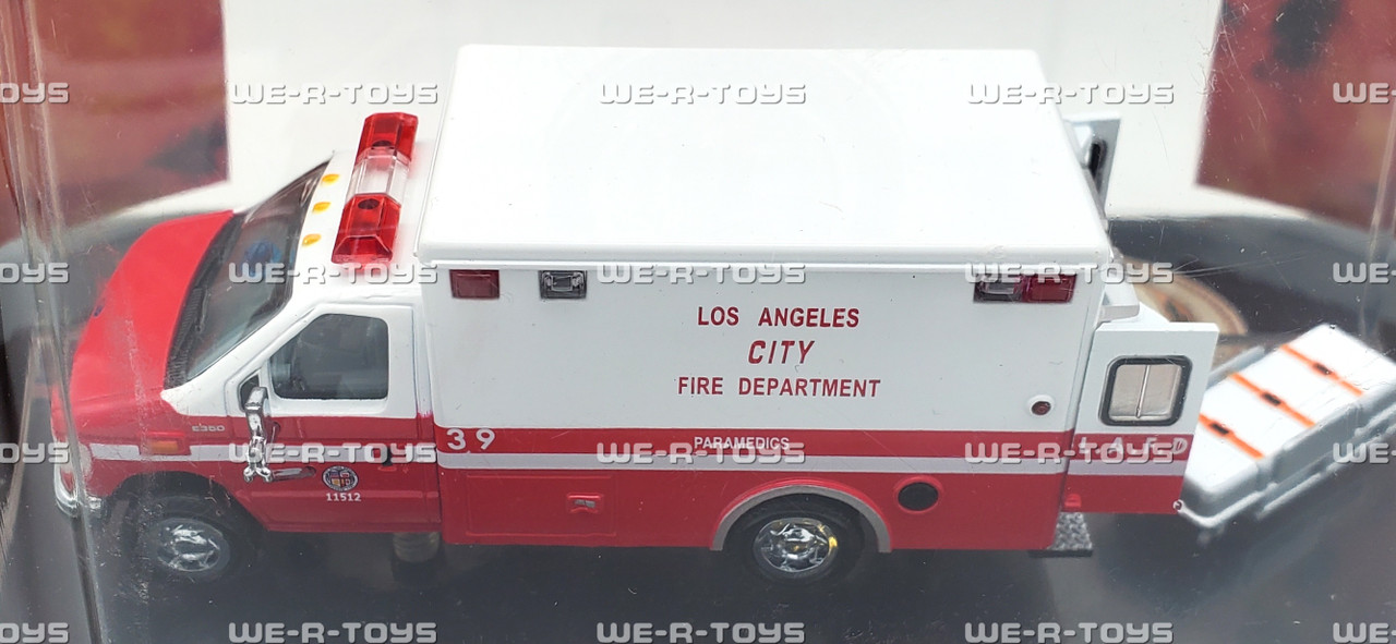 1999 Code 3 Collectibles City of Los Angeles Die Cast Ambulance 39