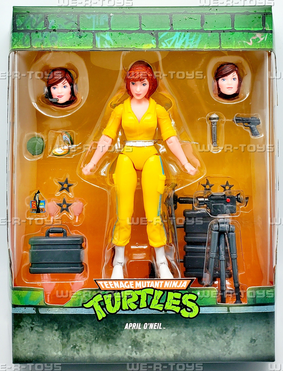 Super7 Ultimates Teenage Mutant Ninja Turtles April O'Neil Action