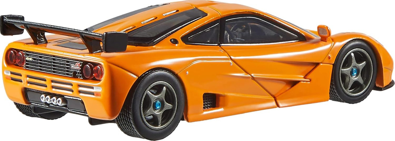 Hot Wheels Premium: 1/43 Scale 1995 McLaren F1 GTR Vehicle Mattel