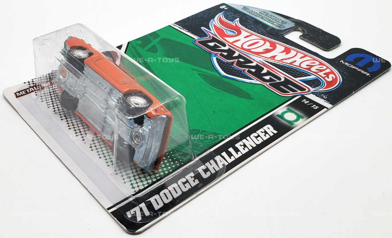 Hot Wheels Garage Mopar Hal Jordan's '71 Dodge Challenger Vehicle
