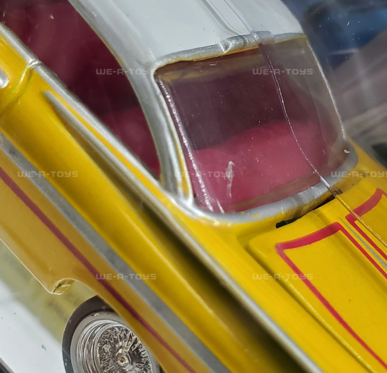 Revell Lowrider Magazine Issue 187 Yellow '59 Chevy Impala Die