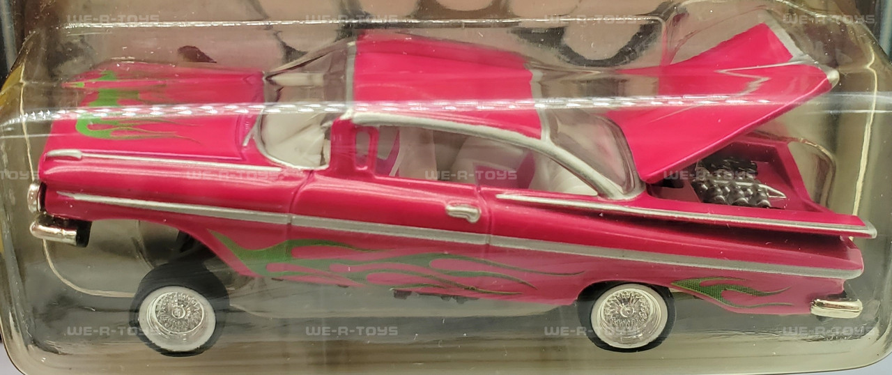 Revell Lowriders Issue 27 Hot Pink'59 Chevy Impala Die-Cast Car